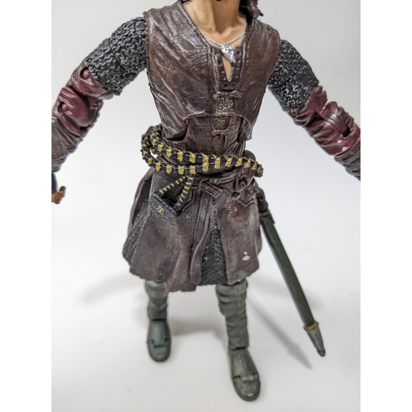 3 Lord of The Rings Action Figures Boromir, Aragon& Haradim Archer Warrior - Picture 5 of 14
